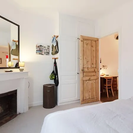 Apartment Montmartre Moquet